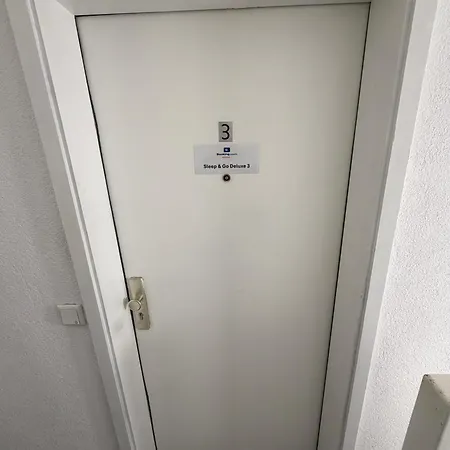 Sleep & Go Deluxe 3 Naehe Duesseldorf Apartment Krefeld